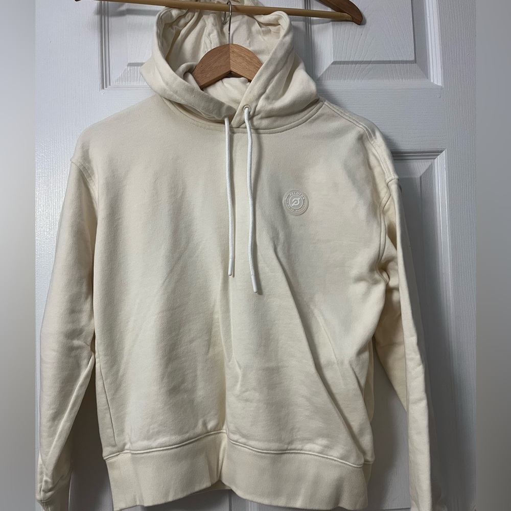 Peloton swirtshirt with hoodie